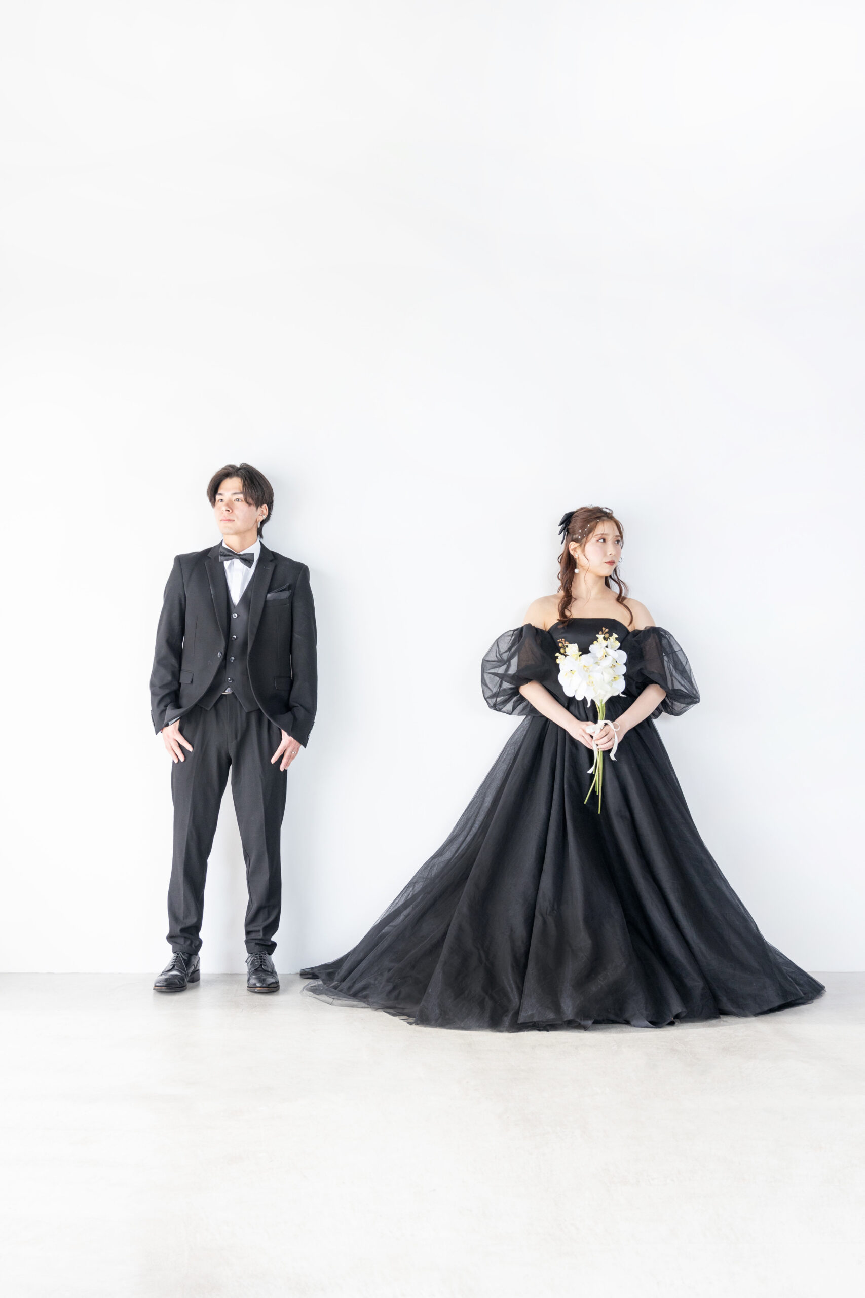 ウェディングドレス 黒白 コントラスト