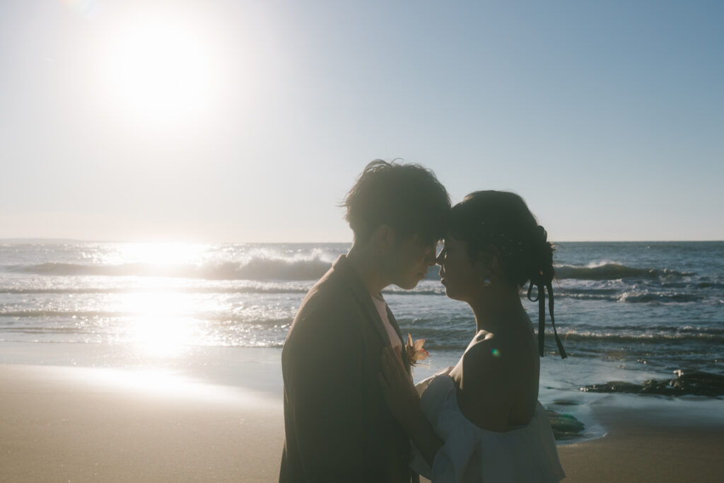 新郎新婦・海フォトウェディング