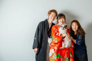 富山のコアラのスタジオで愛犬と和装フォトウェディングを行なった新郎新婦