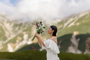 富山のコアラで室堂で撮影を行なった花嫁のフォトウェディング