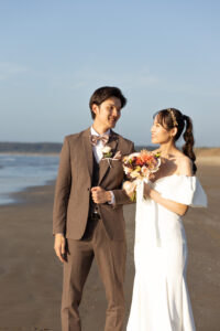 富山のコアラで洋装フォトウェディングを行なった新郎新婦のフォトウェディング