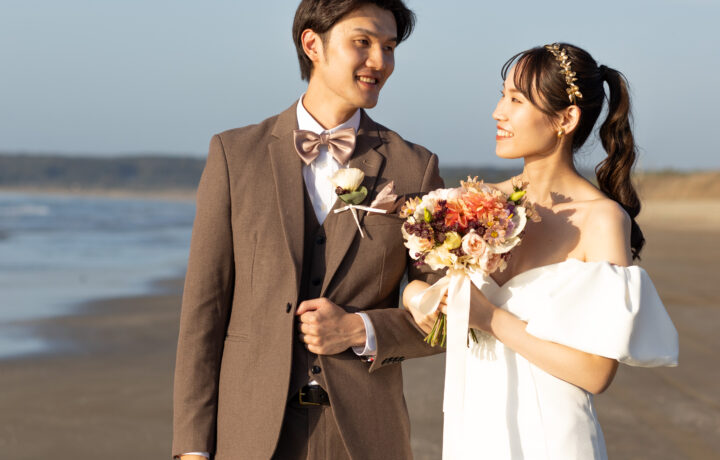 富山でフォトウェディング前撮りを海ロケーションで撮る魅力
