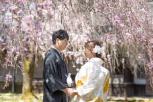 富山のコアラで和装フォトウェディングを行なった新郎新婦のフォトウェディング