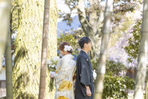 富山のコアラで和装ロケーションフォトウェディングを行なった新郎新婦のフォトウェディング
