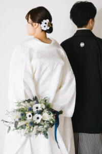 富山のコアラのスタジオで和装フォトウェディングを行なった新郎新婦の後ろ姿を撮影したフォトウェディング