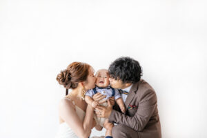 富山のコアラでファミリーフォトウェディングを行なった新郎新婦のフォトウェディング