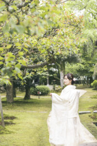 富山のコアラで和装ロケーションフォトウェディングを行なった新郎新婦のフォトウェディング