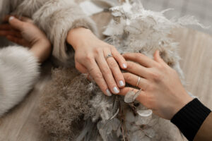 富山のコアラで冬に撮影したブーケと手元のショット