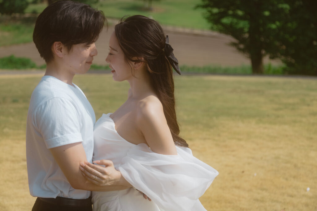 富山のドレスショップコアラが呉羽山公園で韓国風フォトウェディングをロケーション撮影で行った写真